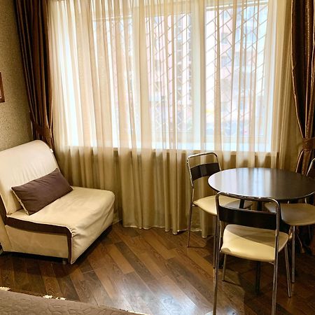 Apartment In Kharkiv , Prospect Nauki 19A Esterno foto